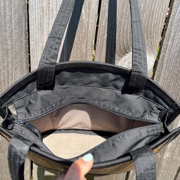 Baskets of Cambodia Hand Made Grass Woven Hand Bag - Picture 4 of 7